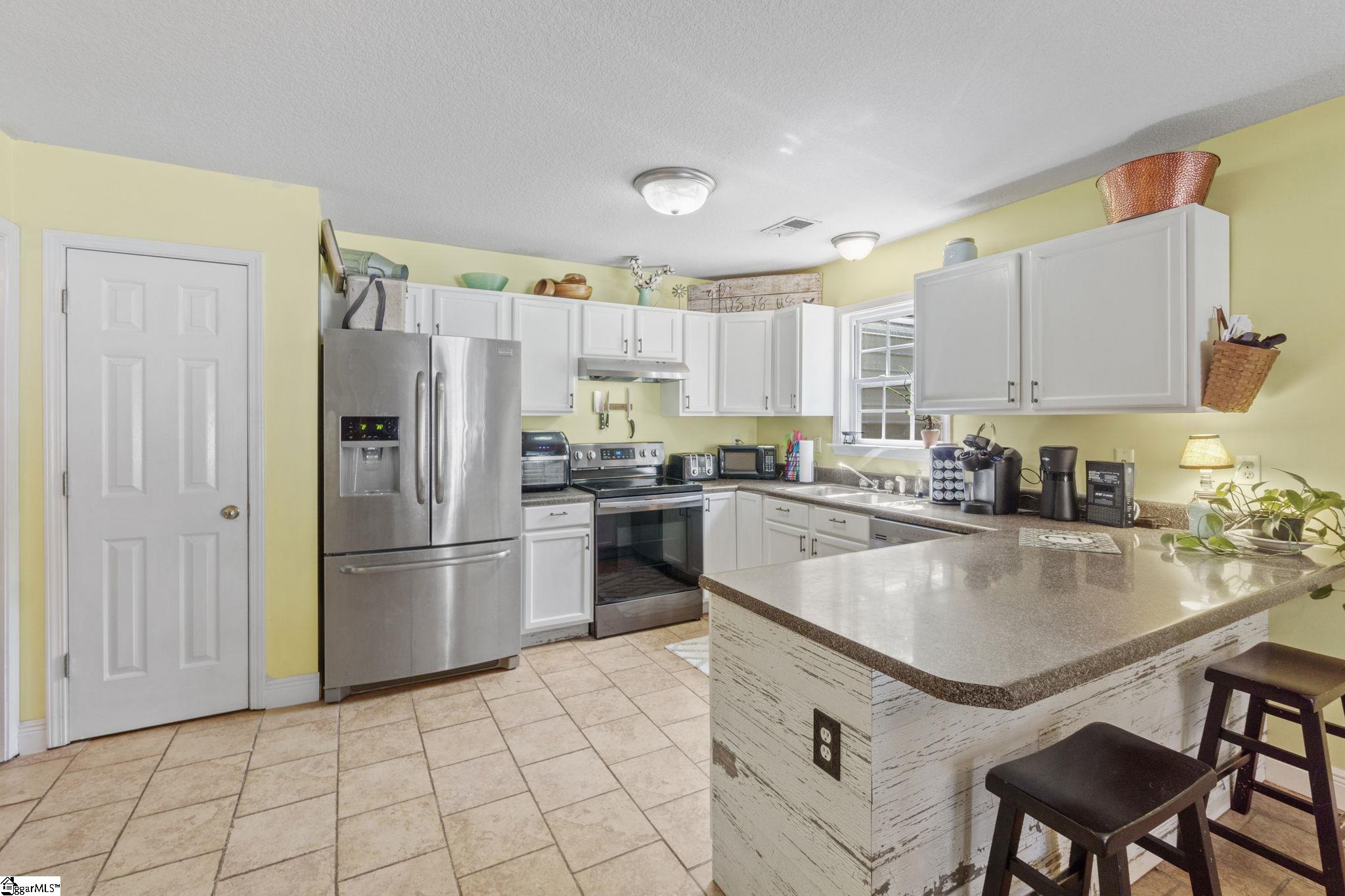 38 Buck Trail Fountain Inn, SC 29644 - Photo 4 of 31 Gallery Image 4