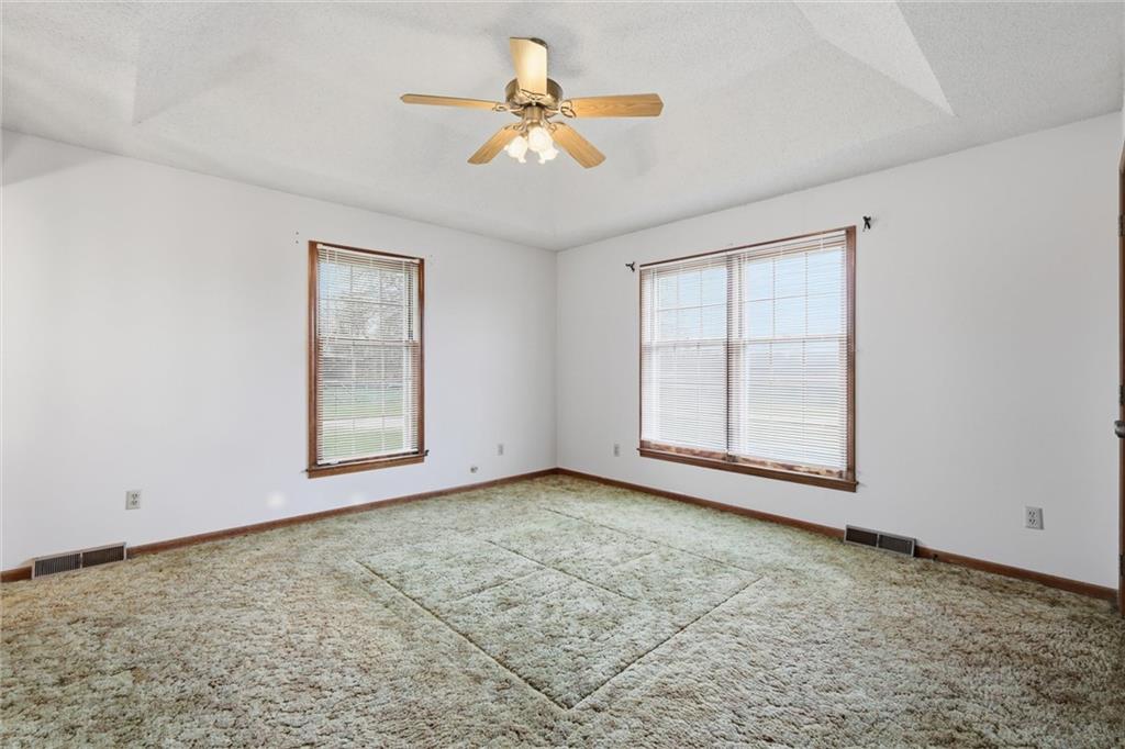 24801 Cowherd Road Blue Springs, MO 64064 - Photo 19 of 43