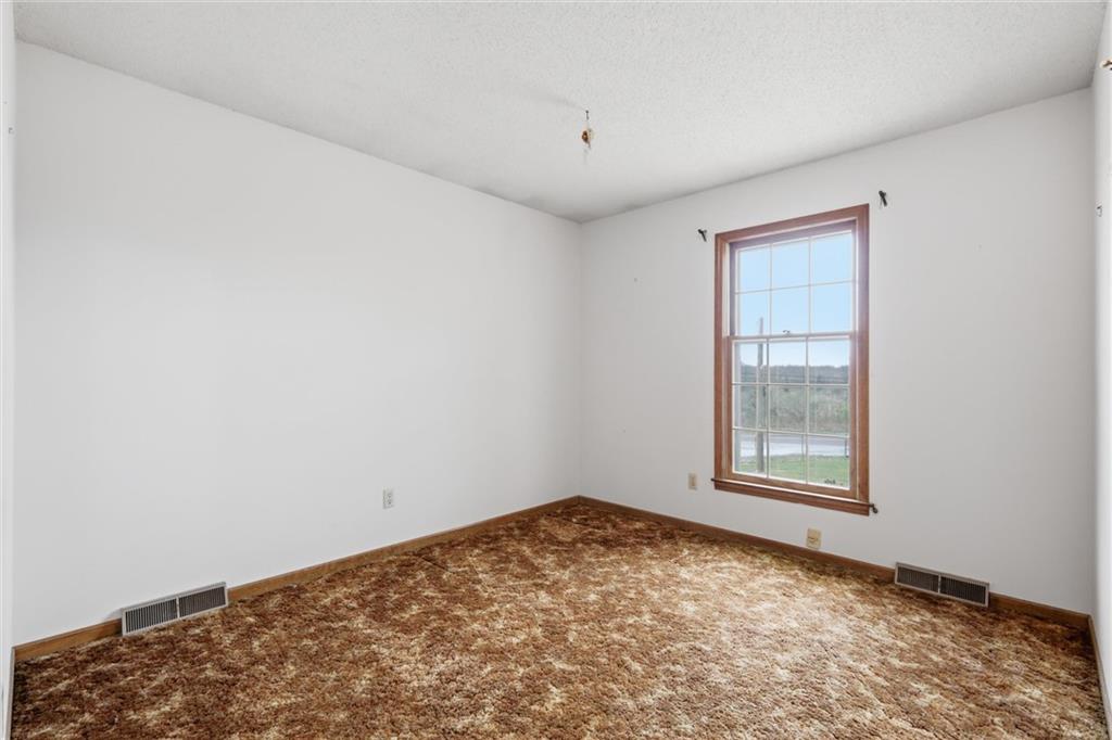 24801 Cowherd Road Blue Springs, MO 64064 - Photo 24 of 43