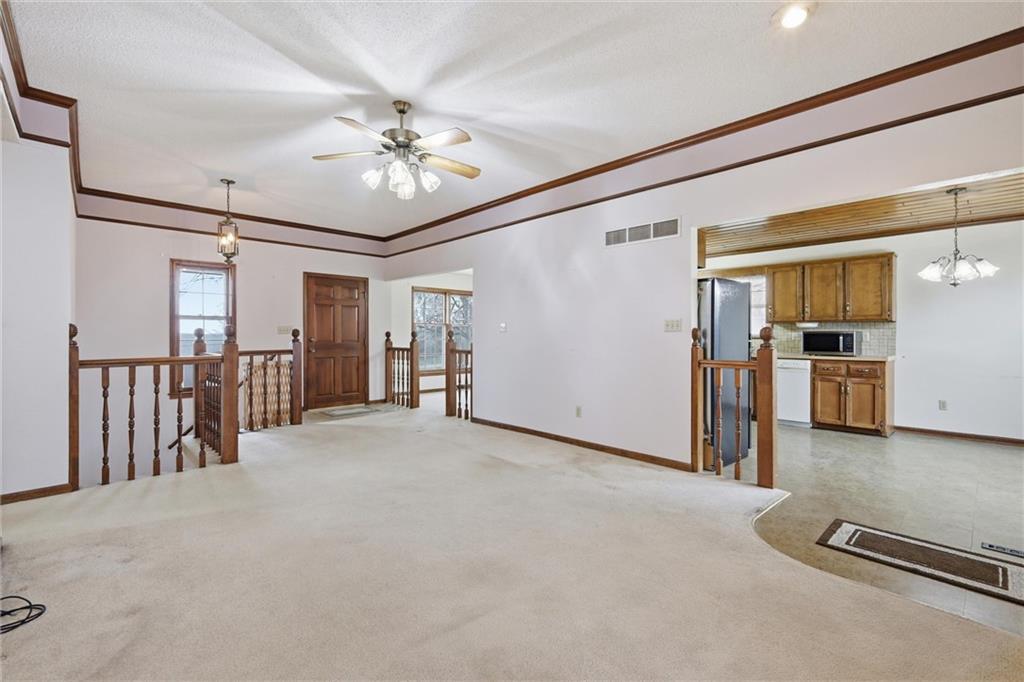 24801 Cowherd Road Blue Springs, MO 64064 - Photo 8 of 43