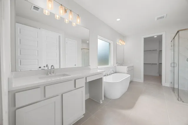 $514,623 | 8100 Royal Mint Cove, Lago Vista, TX 78645