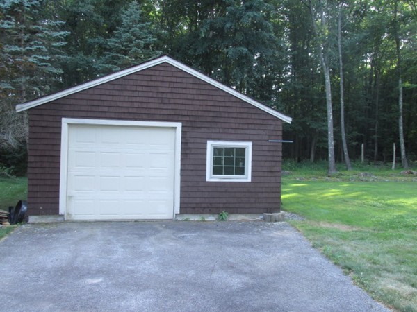 44 Bear Hill Road Merrimac, MA 01860 - Photo 5 of 19 Gallery Image 5