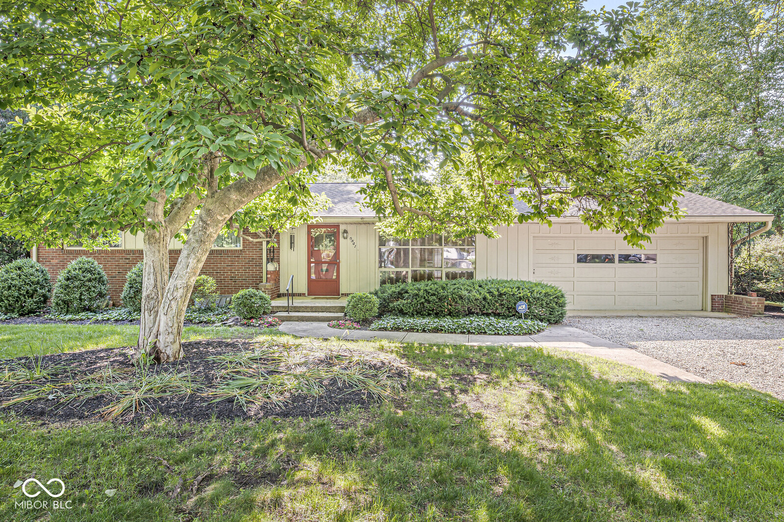 5841 North Parker Ave  