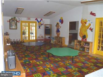 1614 Salem Road Burlington, NJ 08016 - Photo 3 of 12 Gallery Image 3