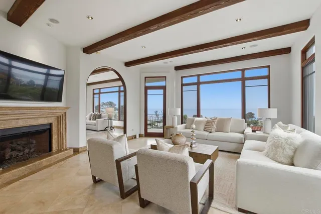 $7,400,000 | 1745 Amalfi Street, La Jolla, CA 92037