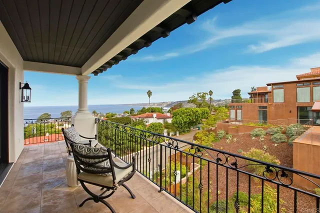 $7,400,000 | 1745 Amalfi Street, La Jolla, CA 92037