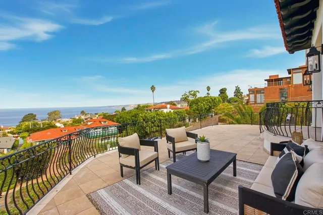 $7,400,000 | 1745 Amalfi Street, La Jolla, CA 92037