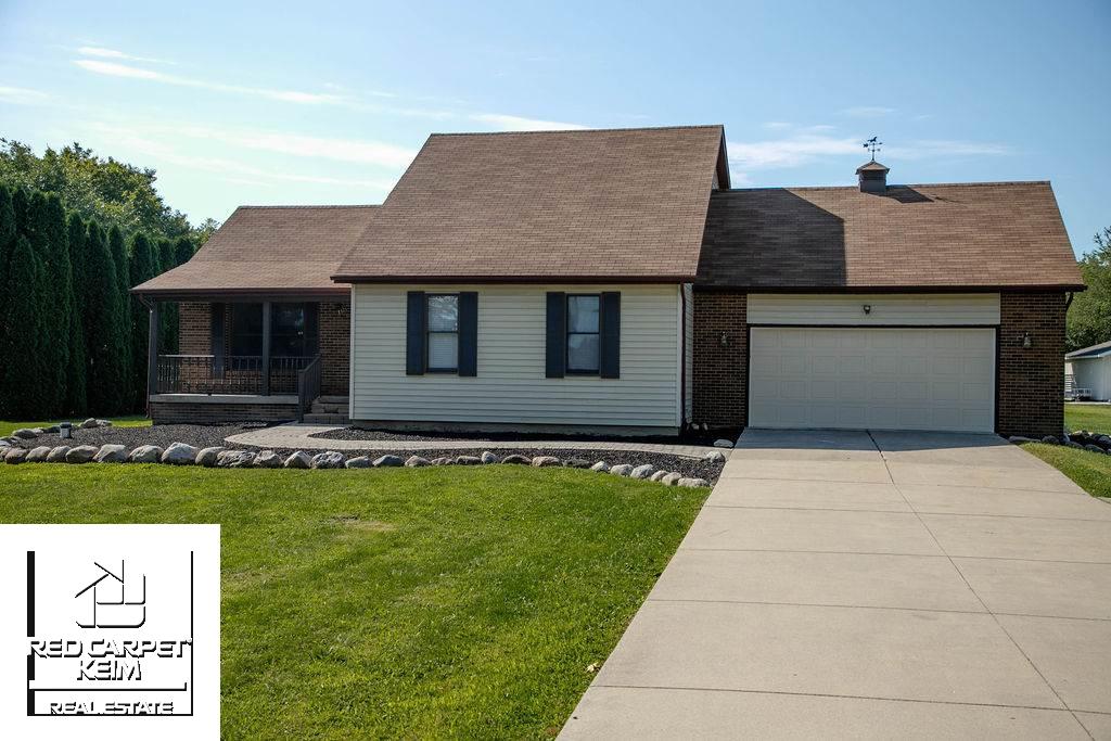 6484 East Carpenter Road Flint, MI 48506 - Photo 1 of 36 50024953.JPG