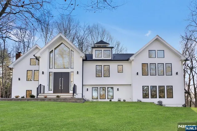 $1,900,000 | 30 Sun Valley Road, Ramsey, NJ 07446