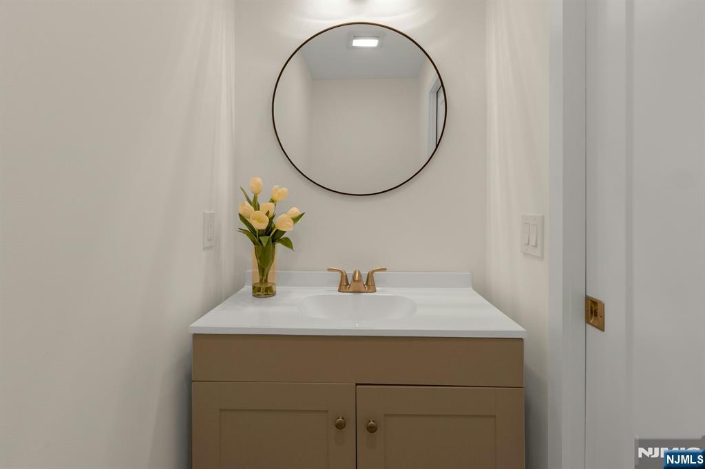 30 Sun Valley Road Ramsey, NJ 07446 - Photo 17 of 50