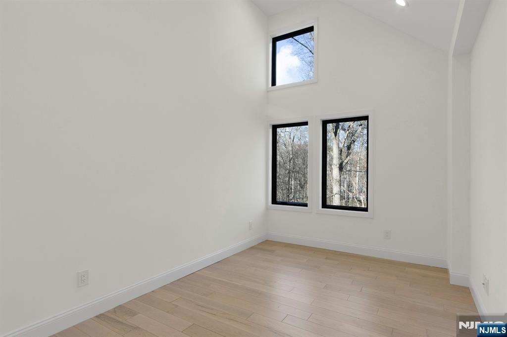 30 Sun Valley Road Ramsey, NJ 07446 - Photo 21 of 50