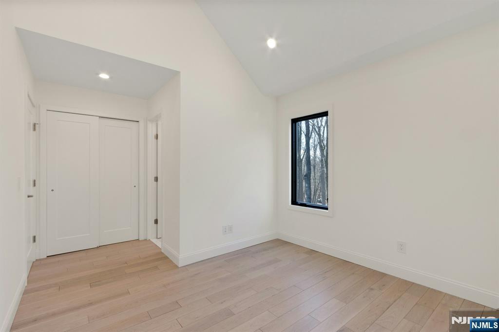 30 Sun Valley Road Ramsey, NJ 07446 - Photo 23 of 50