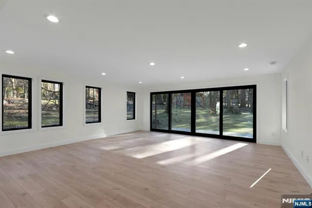 $1,900,000 | 30 Sun Valley Road, Ramsey, NJ 07446