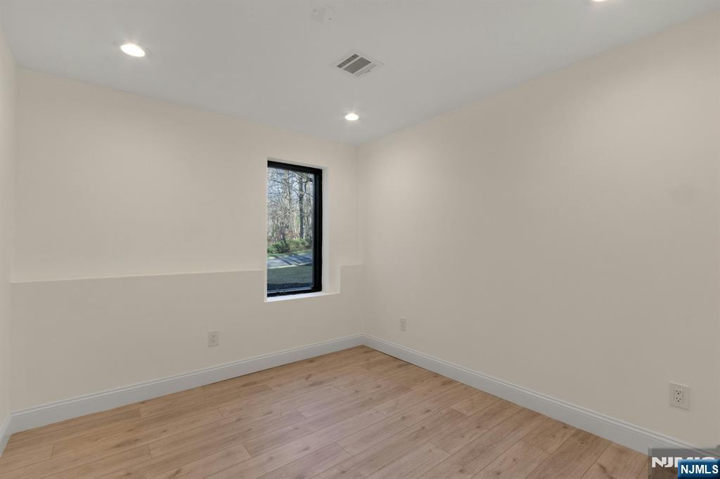 30 Sun Valley Road Ramsey, NJ 07446 - Photo 36 of 50