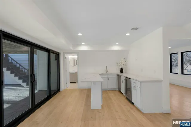 $1,900,000 | 30 Sun Valley Road, Ramsey, NJ 07446