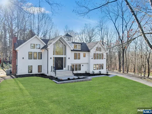 $1,900,000 | 30 Sun Valley Road, Ramsey, NJ 07446