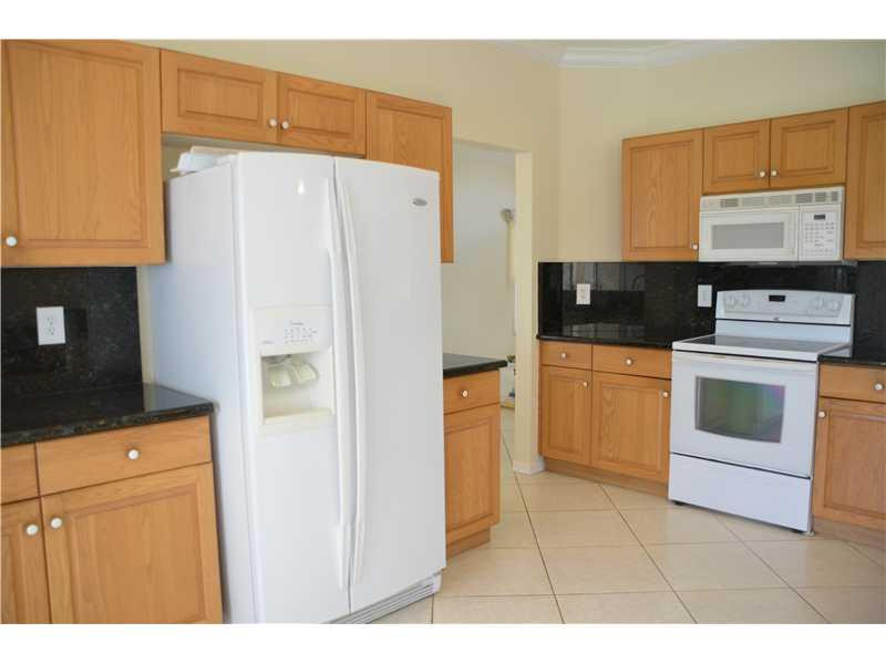 10984 La Salinas Circle Boca Raton, FL 33428 - Photo 16 of 29 Kitchen