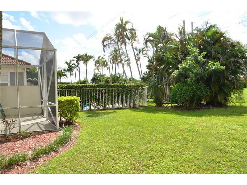 10984 La Salinas Circle Boca Raton, FL 33428 - Photo 7 of 29 Yard/Garden