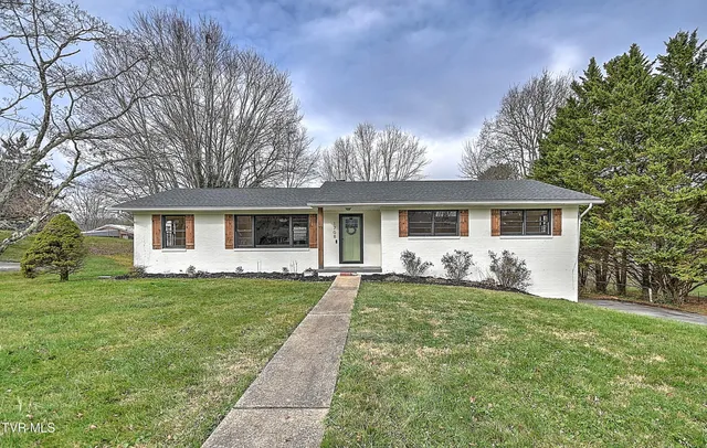 $419,999 | 1708 Jackson Terrace, Johnson City, TN 37604