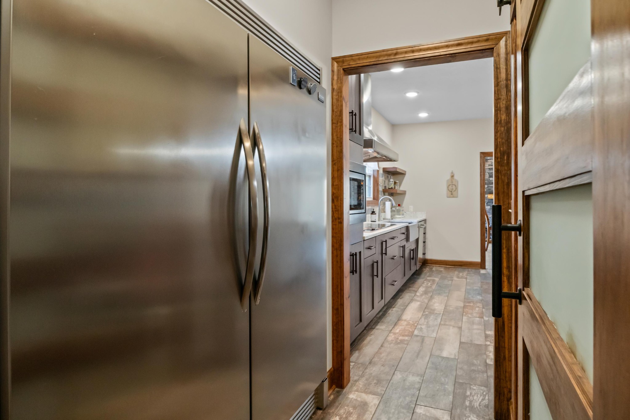 1816 McKelvy Road Camden, TN 38320 - Photo 22 of 100 a en suite bathroom with a glass shower door