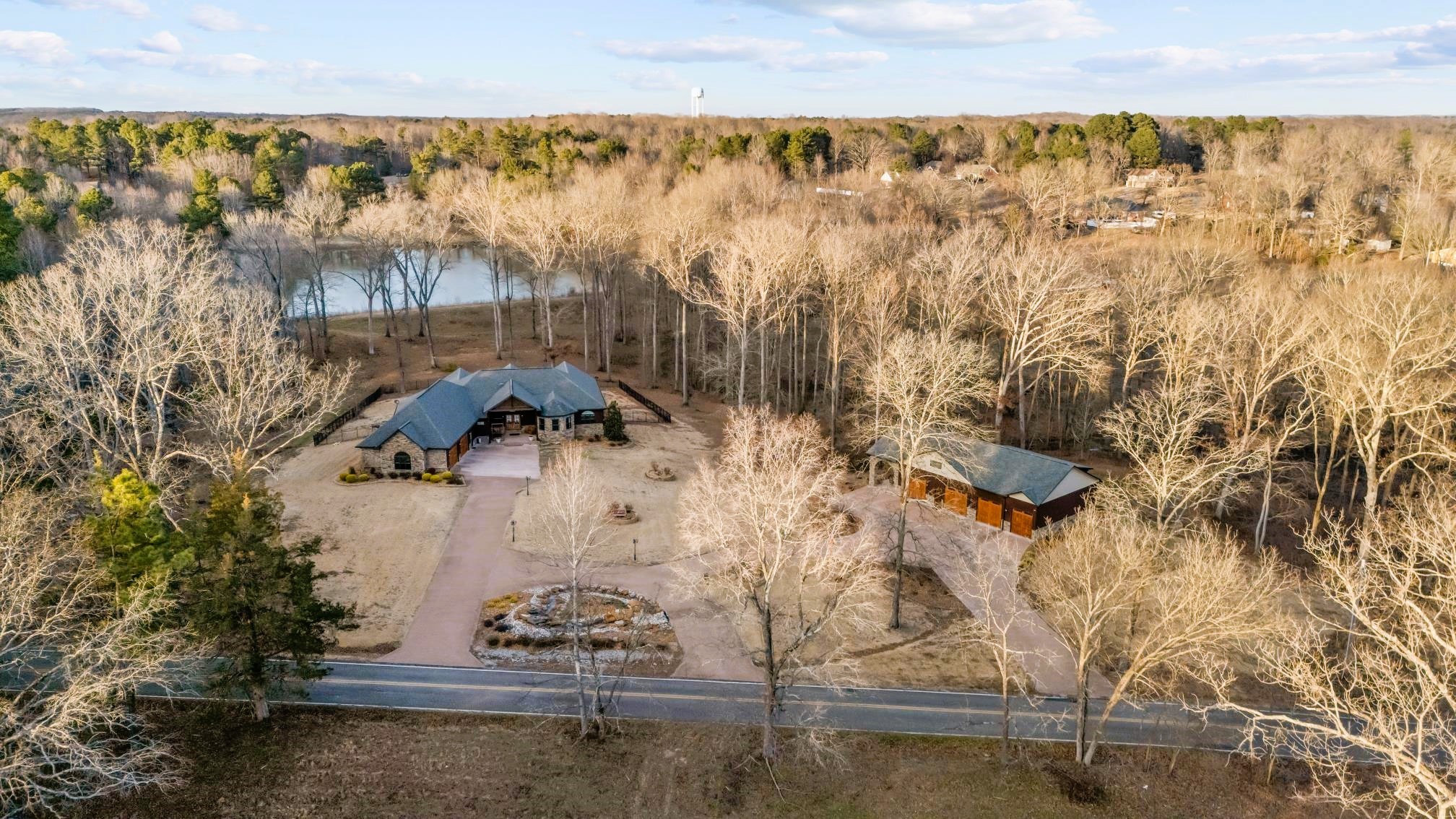 1816 McKelvy Road Camden, TN 38320 - Photo 4 of 100