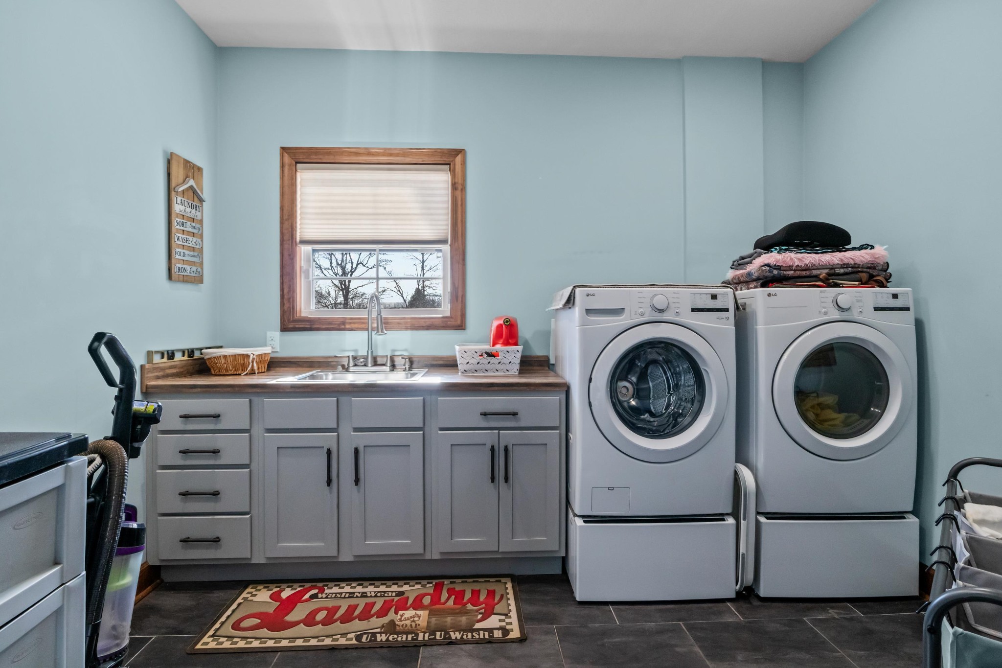 1816 McKelvy Road Camden, TN 38320 - Photo 42 of 100 a utility room with dryer and washer