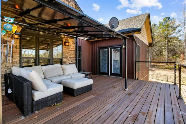 $839,000 | 1816 McKelvy Road, Camden, TN 38320