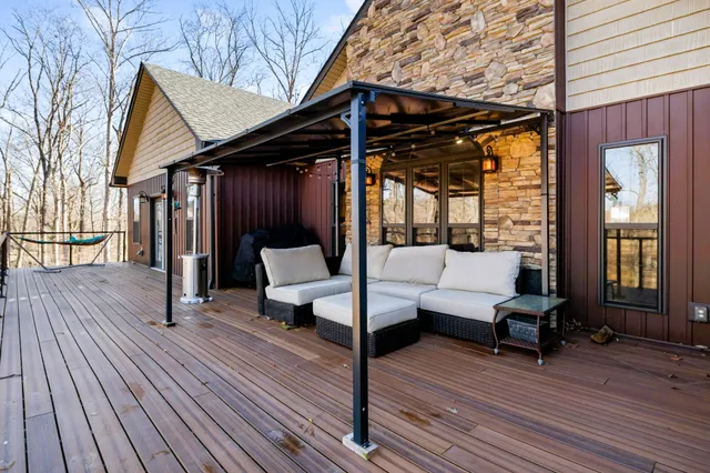 $839,000 | 1816 McKelvy Road, Camden, TN 38320