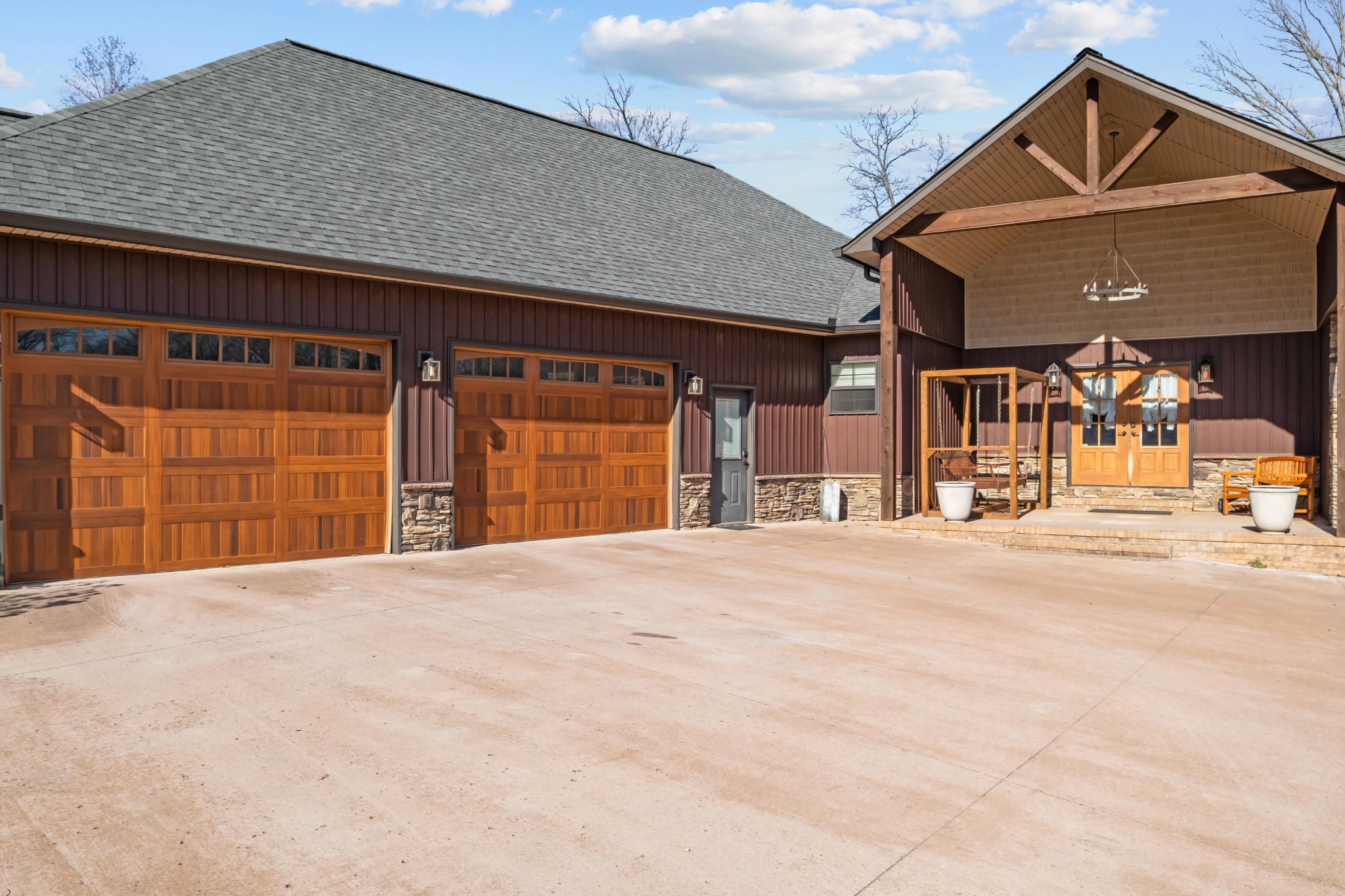 1816 McKelvy Road Camden, TN 38320 - Photo 7 of 100 a front view of a house with a outdoor space