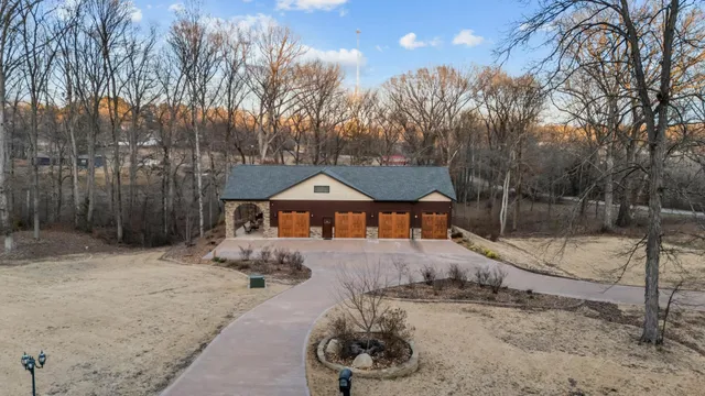 $839,000 | 1816 McKelvy Road, Camden, TN 38320