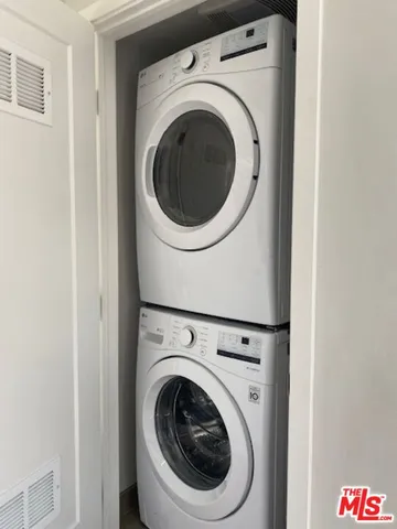 $3,250 | 4937 West 20th Street, Unit 3/4, Los Angeles, CA 90016