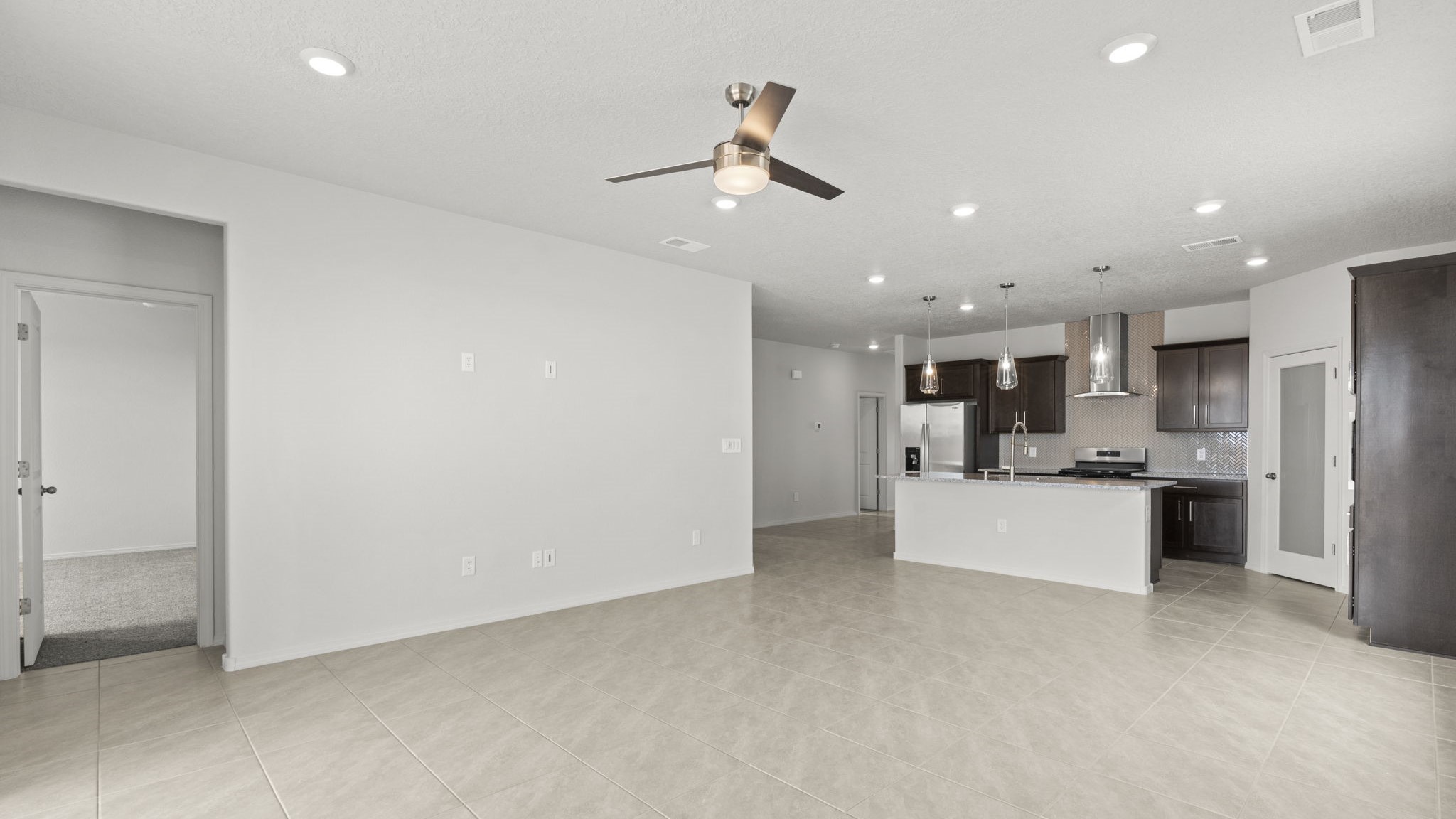 4116 Emerson Drive Northeast Rio Rancho, NM 87144 - Photo 4 of 15 stock photo