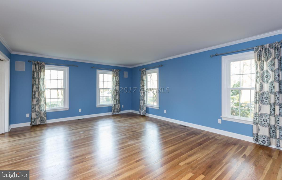 614 Fountain Road Salisbury, MD 21801 - Photo 4 of 34 Gallery Image 4