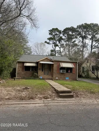 $50,000 | 415 West Wilson Street, Ville Platte, LA 70586