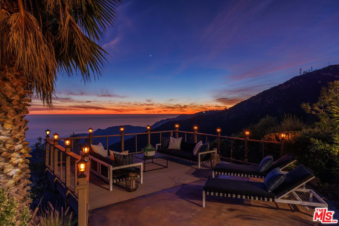 401 Moonrise Drive Malibu, CA 90265 - Photo 46 of 47