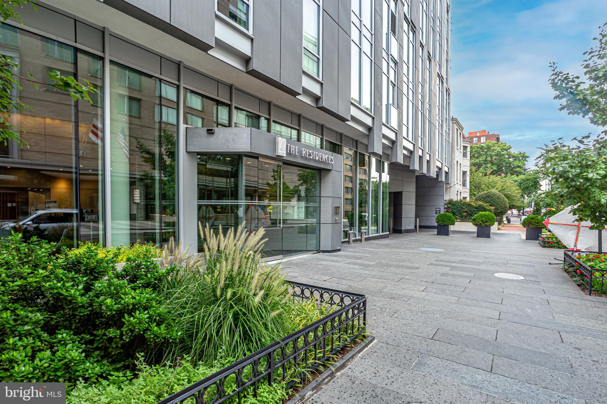 1177 22nd Street Northwest, Unit 2K Washington, DC 20037 - Photo 22 of 23 Building entrance