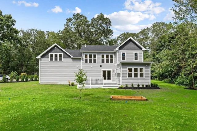 $1,649,900 | 16 Old Cambridge Turnpike, Lincoln, MA 01773