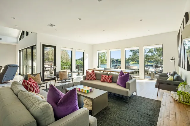 $3,335,000 | 1836 Bluebonnet Lane, Kingsland, TX 78639