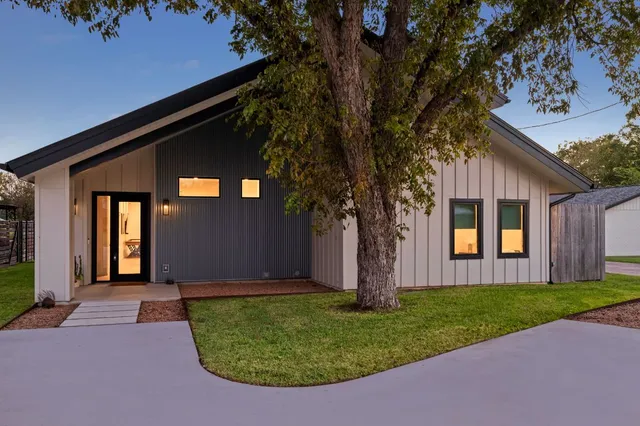 front view of house with a yard