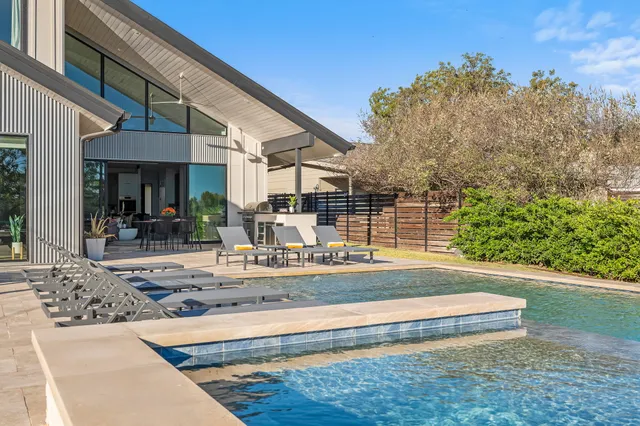 $3,335,000 | 1836 Bluebonnet Lane, Kingsland, TX 78639