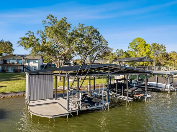 $3,335,000 | 1836 Bluebonnet Lane, Kingsland, TX 78639