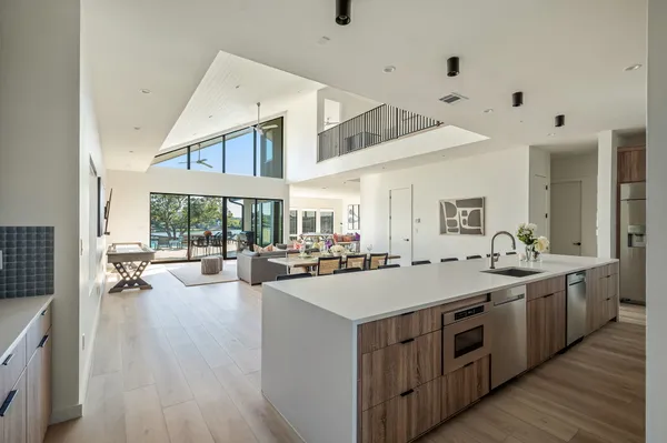 $3,335,000 | 1836 Bluebonnet Lane, Kingsland, TX 78639