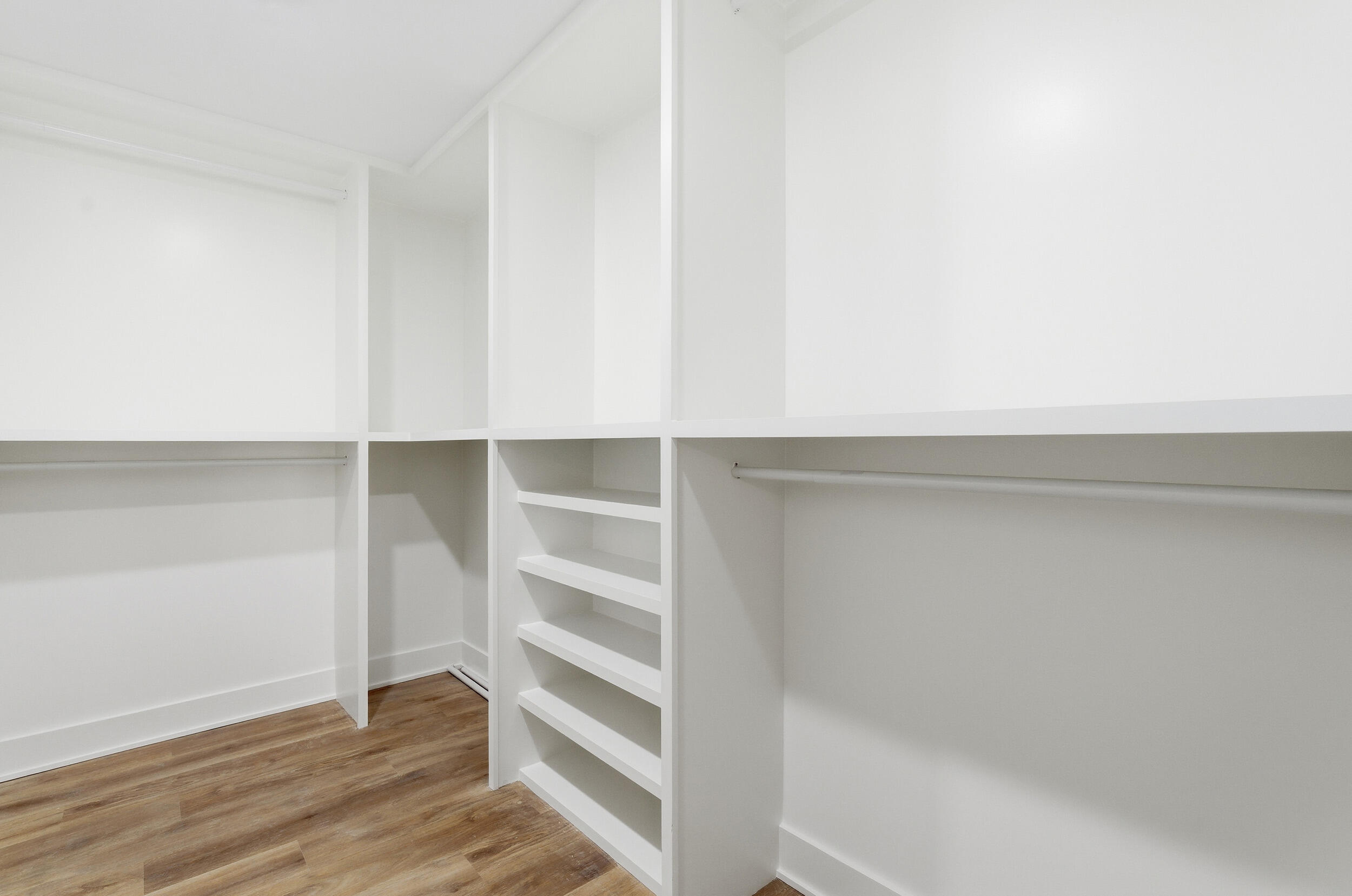 1260 Robin Road Mount Pleasant, SC 29464 - Photo 12 of 21 Large Walk In Closet Primary Bedroom