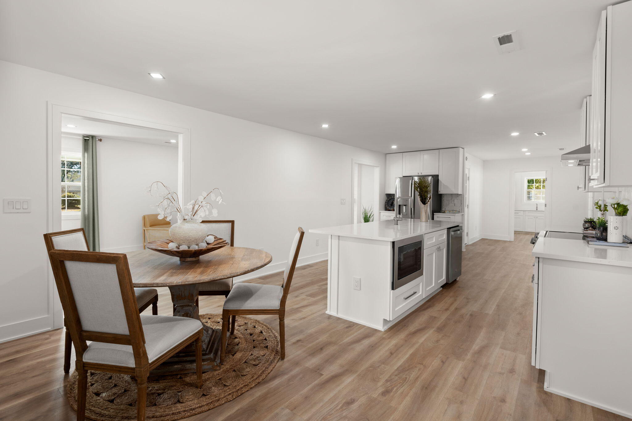 1260 Robin Road Mount Pleasant, SC 29464 - Photo 18 of 35 Kitchen