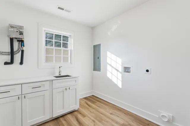 $1,180,000 | 1260 Robin Road, Mount Pleasant, SC 29464