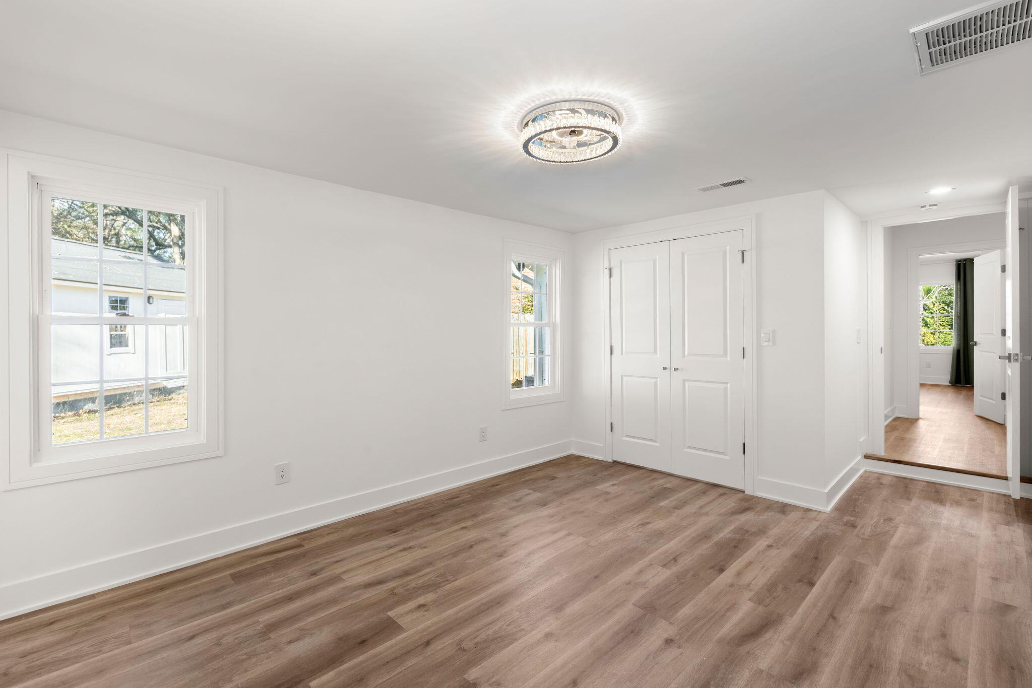 1260 Robin Road Mount Pleasant, SC 29464 - Photo 24 of 35 Bedroom 2