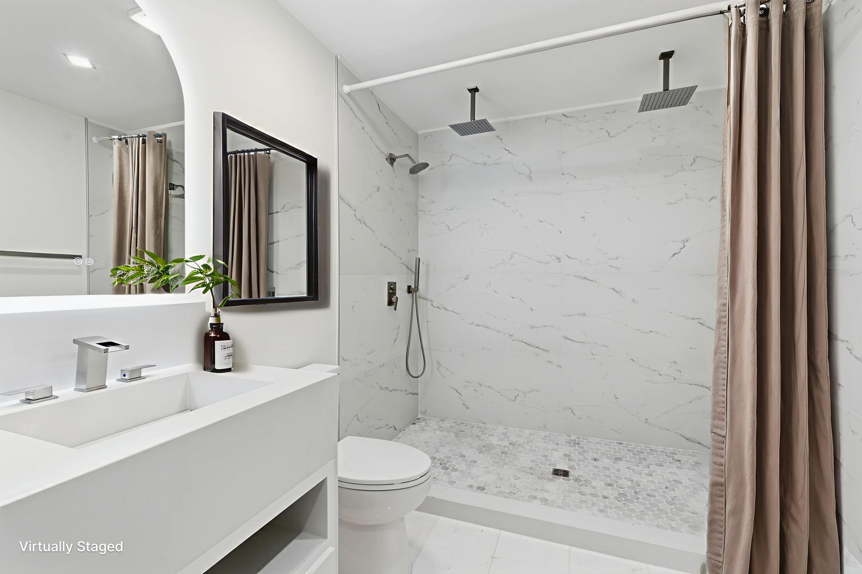 1260 Robin Road Mount Pleasant, SC 29464 - Photo 5 of 21 Virtually Staged Primary Bath