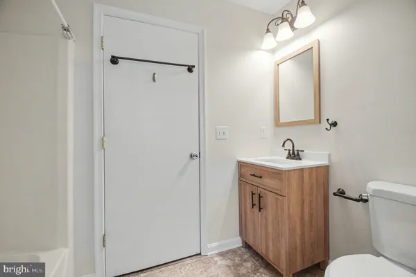 $2,295 | 907 Eastern View Drive, Fredericksburg, VA 22405