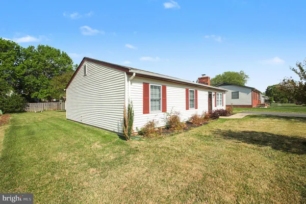 $2,295 | 907 Eastern View Drive, Fredericksburg, VA 22405