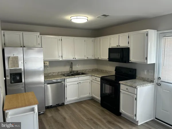 $2,295 | 907 Eastern View Drive, Fredericksburg, VA 22405